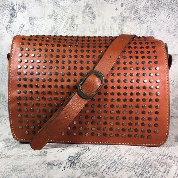 PATRICIA NASH ITALIAN LEATHER STUDDED SADDLE BAG - Picture 1 of 15